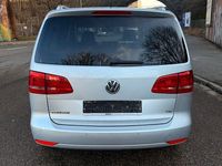 Gebraucht VW Touran Style 140 PS (102 kW) 2011 Silber Van / Kleinbus