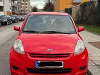 Gebraucht Daihatsu Sirion 69 PS (50 kW) 2008 Rot Kleinwagen