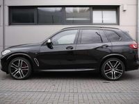 Gebraucht BMW X5 M 530 PS (389 kW) 2021 Black sapphire metallic SUV
