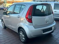 Gebraucht Opel Agila 65 PS (47 kW) 2008 Silber Kleinwagen