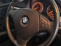 Gebraucht BMW 318 143 PS (105 kW) 2012 Gold Kombi