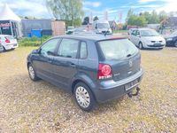 Second-hand VW Polo 60 CP (44 kW) 2007 Albastru Hatchback