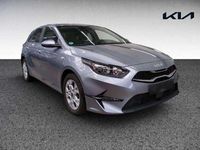 Gebraucht Kia Ceed 140 PS (102 kW) 2024 Lunar silver Kleinwagen