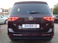 Gebraucht VW Touran Highline 150 PS (110 kW) 2017 Rot Van / Kleinbus