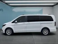 Gebraucht Mercedes V220 163 PS (119 kW) 2025 Weiß Van / Kleinbus