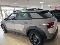Gebraucht Citroën C4 Feel 82 PS (60 kW) 2016 Olive braun SUV