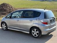 Gebraucht Honda Jazz 99 PS (72 kW) 2011 Grau Kleinwagen