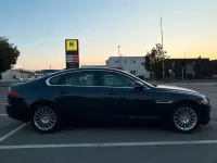 Używany Jaguar XF 163 KM (119 kW) 2017 Niebieski Sedan/Limuzyna