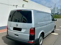 Gebraucht VW Transporter 150 PS (110 kW) 2018 Silber Van