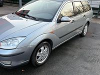 Gebraucht Ford Focus 130 PS (95 kW) 2002 Silber Kombi