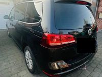 Gebraucht VW Sharan Comfortline 150 PS (110 kW) 2017 Van / Kleinbus