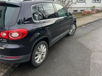 Gebraucht VW Tiguan 140 PS (102 kW) 2011 Schwarz SUV
