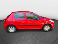Gebraucht Peugeot 206 75 PS (55 kW) 2010 Rot Limousine