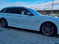 gebraucht BMW M550 d Xdrive Kombi| HUD / Softclose / Entertainment in Fond |