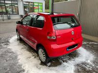 Gebraucht VW Fox 54 PS (39 kW) 2005 Rot Kleinwagen