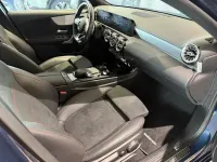 Gebraucht Mercedes A180 Business 136 PS (100 kW) 2021 Blau Limousine