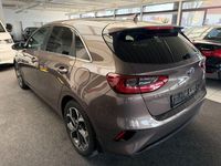 Gebraucht Kia Ceed Vision 140 PS (102 kW) 2018 Braun Kleinwagen