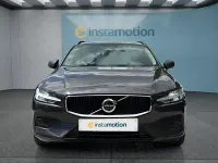 Gebraucht Volvo V60 163 PS (119 kW) 2024 Grau Kombi