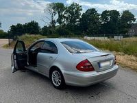 Gebraucht Mercedes E200 Elegance 122 PS (89 kW) 2002 Grau Limousine