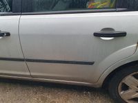 Second-hand Ford Focus 116 CP (85 kW) 2006 Argintiu Break