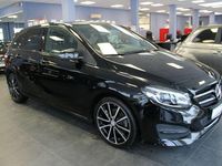 Gebraucht Mercedes B180 Urban 122 PS (89 kW) 2015 Kosmos black metallic Van / Kleinbus