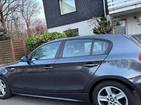Gebraucht BMW 118 122 PS (89 kW) 2005 Grau Kleinwagen