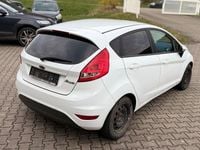 Gebraucht Ford Fiesta Trend 60 PS (44 kW) 2009 Weiß Kleinwagen