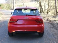 Gebraucht Audi A1 Ambition 122 PS (89 kW) 2011 Rot Kleinwagen