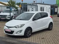 Gebraucht Hyundai i20 Classic 86 PS (63 kW) 2014 Weiß Kleinwagen