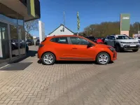 Gebraucht Renault Clio V Evolution 67 PS (49 kW) 2024 Valenciaorange metallic Limousine