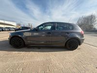 Gebraucht BMW 118 129 PS (94 kW) 2004 Schwarz Kleinwagen
