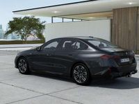 Neu BMW 550e Performance 489 PS (359 kW) 2025 Grau Limousine