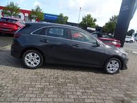 Neu Kia Ceed 140 PS (102 kW) 2025 Grau Kleinwagen