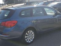 Gebraucht Opel Astra 110 PS (80 kW) 2013 Blau Kombi