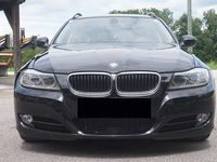 Gebraucht BMW 320 163 PS (119 kW) 2009 Schwarz metallic Kombi