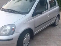 Gebraucht Toyota Yaris 68 PS (50 kW) 2000 Silber Kleinwagen