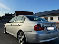Gebraucht BMW 320 150 PS (110 kW) 2006 Silber Limousine