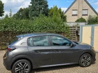 Gebraucht Peugeot 208 Active 101 PS (74 kW) 2023 Grau Kleinwagen