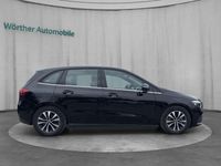 Gebraucht Mercedes B180 136 PS (100 kW) 2024 Schwarz Van / Kleinbus