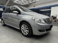 Gebraucht Mercedes B180 109 PS (80 kW) 2007 Silber Van / Kleinbus