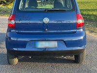 Second-hand VW Fox 75 CP (55 kW) 2005 Albastru Hatchback