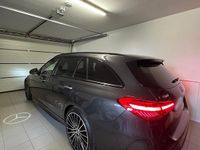 Gebraucht Mercedes C300 AMG 258 PS (189 kW) 2024 Grau Kombi