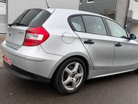 Gebraucht BMW 118 129 PS (94 kW) 2005 Silber Kleinwagen