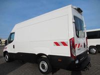 Gebraucht Iveco Daily 144 PS (105 kW) 2023 Weiss Limousine