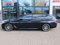 Gebraucht BMW 550 400 PS (294 kW) 2019 Carbonschwarz Kombi