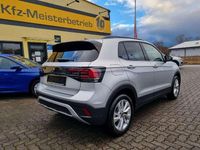 Neu VW T-Cross 116 PS (85 kW) 2026 Reflexsilber metallic SUV