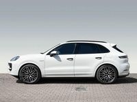 Neu Porsche Cayenne 470 PS (345 kW) 2025 Carraraweißmetallic SUV