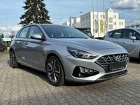 Gebraucht Hyundai i30 Trend 120 PS (88 kW) 2023 Silber Limousine