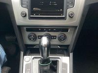 Gebraucht VW Passat Comfortline 190 PS (139 kW) 2015 Grau Limousine