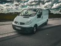 Gebraucht Renault Traffic 114 PS (83 kW) 2008 Weiß Van / Kleinbus